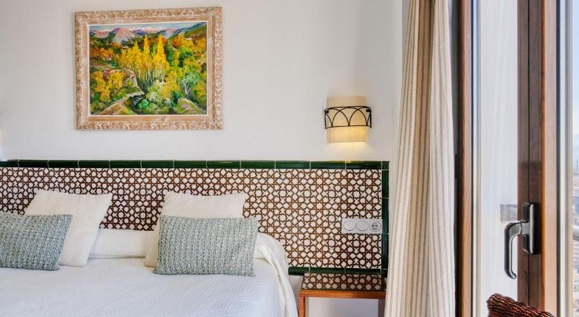 Image of Superior Double Room with City View 11