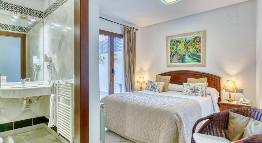 Image of Superior Double or Twin Room with Terrace 0