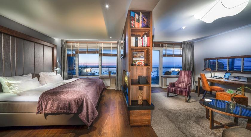 Image of Suite with Sea View 0