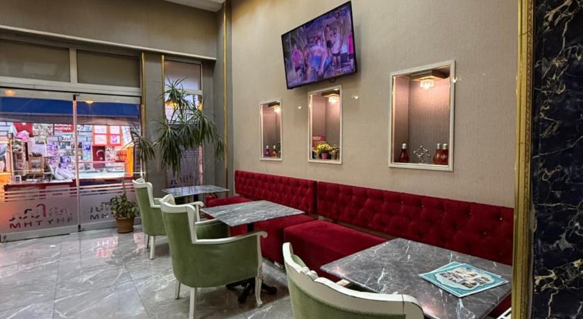 RHYTHM HOTEL - image 7