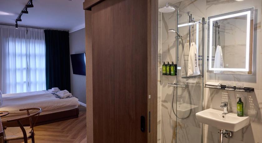 Image of Suite with Sea View 7