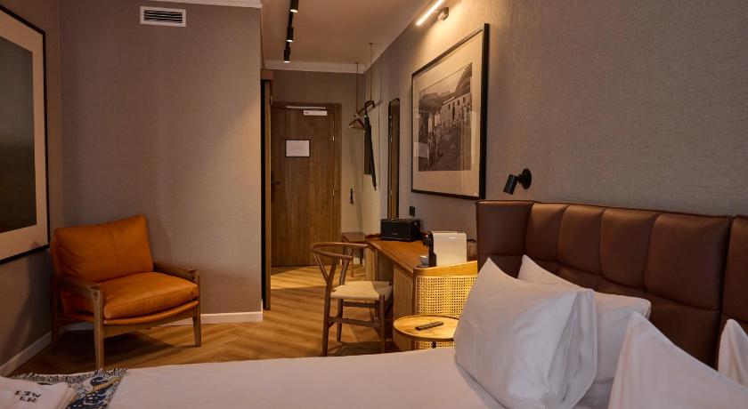 Image of Suite with Sea View 9