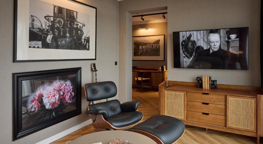 Image of Suite with Sea View 6