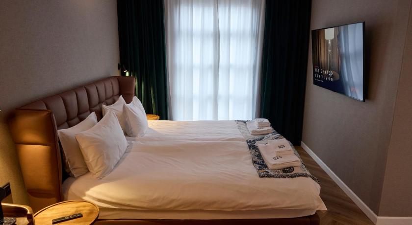 Image of Suite with Sea View 5