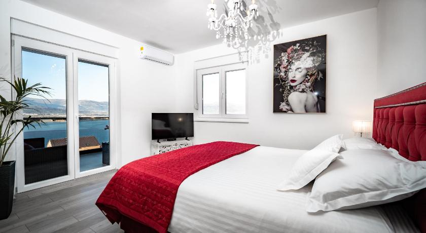 Trogir Padre Dante FREE PARKING and STARLINK High speed internet