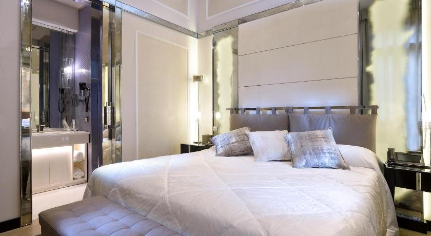 Image of Deluxe Room 1