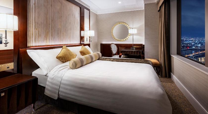 大阪 Hotel Hankyu International 5つ星 ホテル レストラン