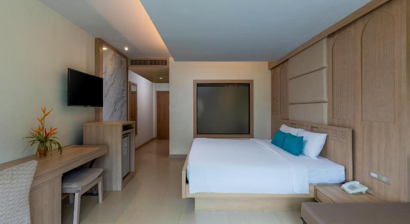 Image of Grand Deluxe 8