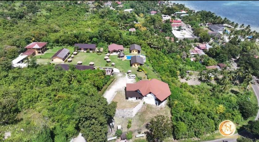 セブ Seaview Moonrise Café & Resort 3つ星 ホテル 外観