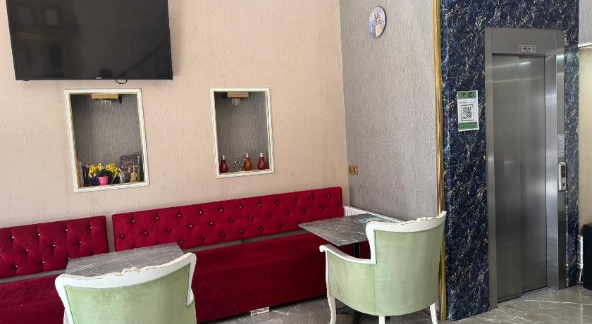 RHYTHM HOTEL - image 4