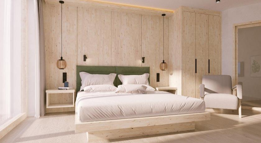 グロスタール Hotel Kristall 4つ星 ホテル 外観