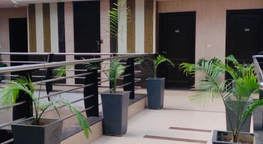 Hotel R S residency - image 3