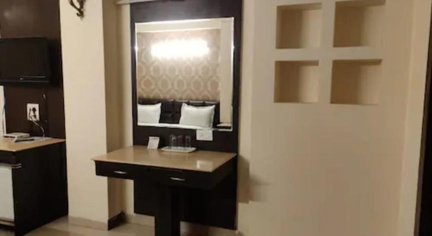 Hotel R S residency - image 11