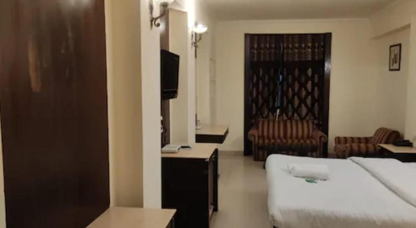 Hotel R S residency - image 13