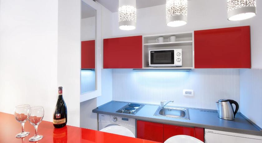 Downtown Belgrade Apartments - CHERRY photo