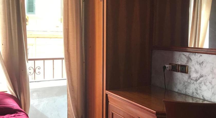 로마 Sandel Giubileo Hotel 2성급 호텔 스위트룸