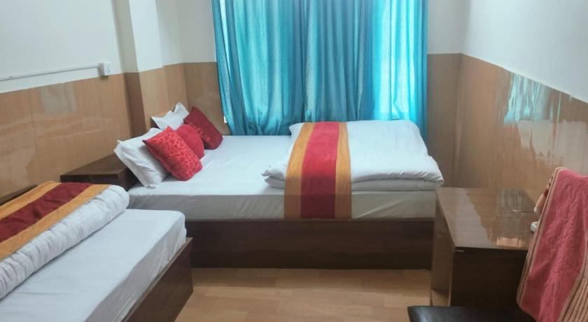 Sky Hotel Plaza — Kathmandu (2)