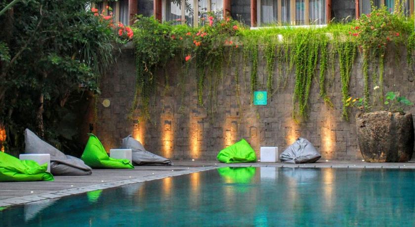 Tijili Hotel Seminyak - image 21