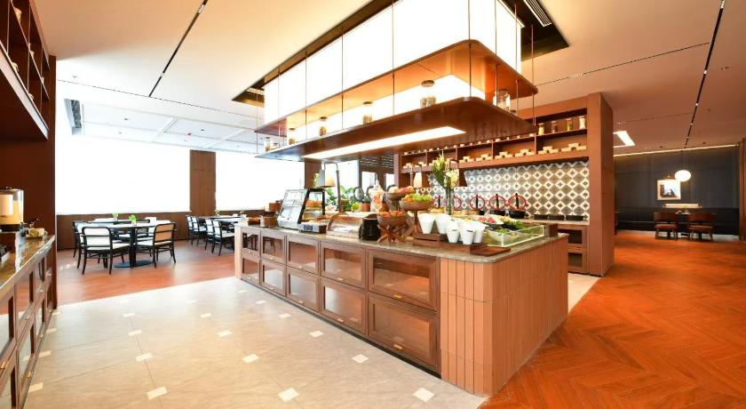 Hangzhou West Lake Wulin Square Intercity Hotel - image 10