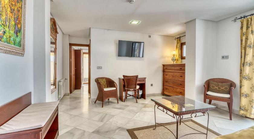 Image of Junior Suite 12