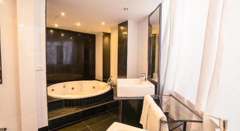Image of Suite 2