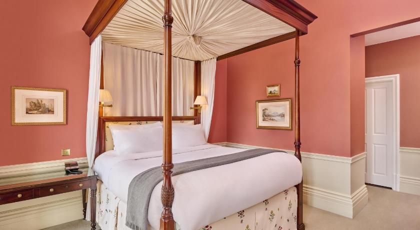 Image of Suite with Balcony 4