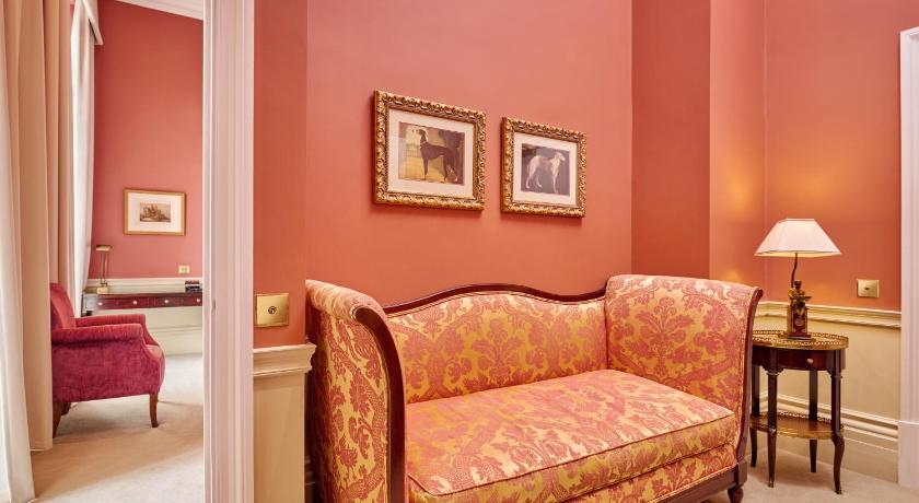 Image of Suite with Balcony 7