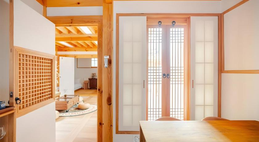 ソウル Numaru Stay - Luxury Private Hanoks in Seochon, Seoul 4つ星 ホテル ロビー