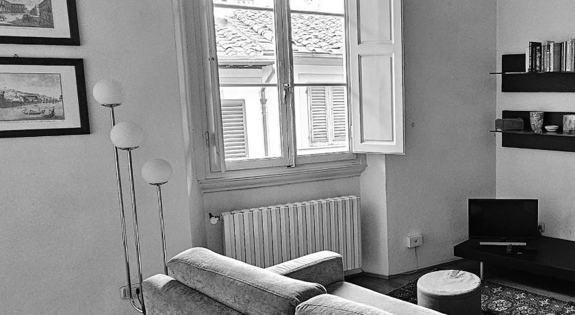 Apartment in the center of Florence with a view - image 13