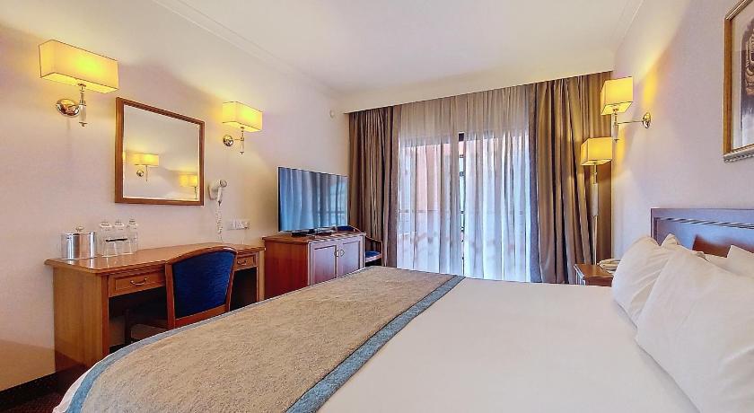 Image of Standard Double or Twin Room 3