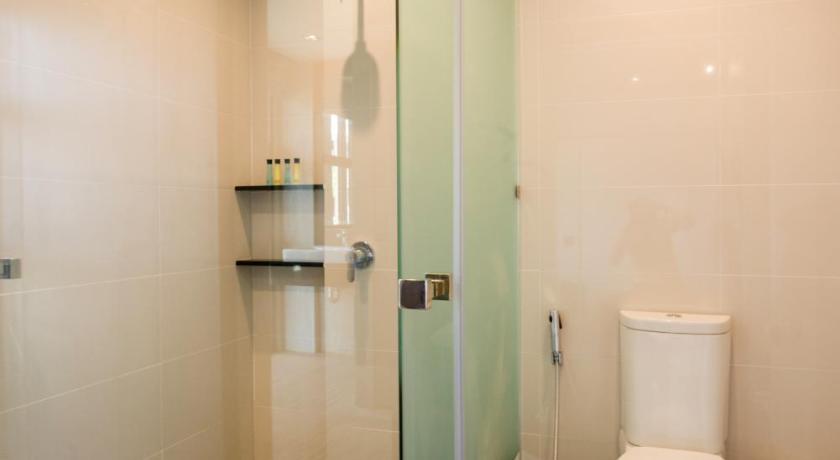Image of Grand Deluxe Pool Access 16