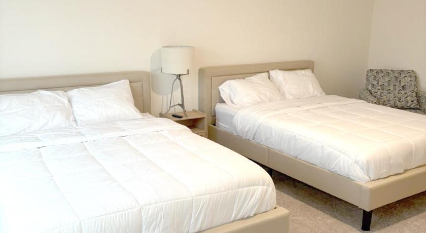 오브리 Luxury Suites 5-Bed Room 4-Bath 4성급 숙소 전망