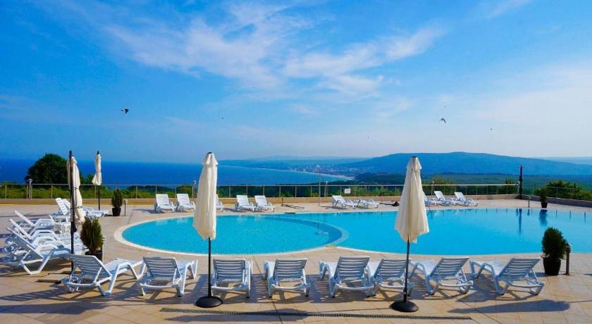 Sunbreeze Living Apartments