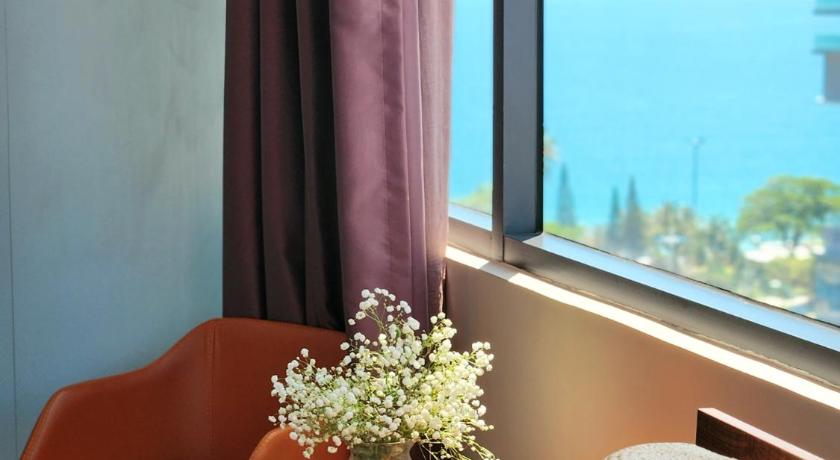 Image of Triple Room with Balcony 12