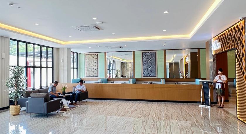 마카사르 d'primahotel Airport Sultan Hasanuddin Makassar 3성급 호텔 레스토랑