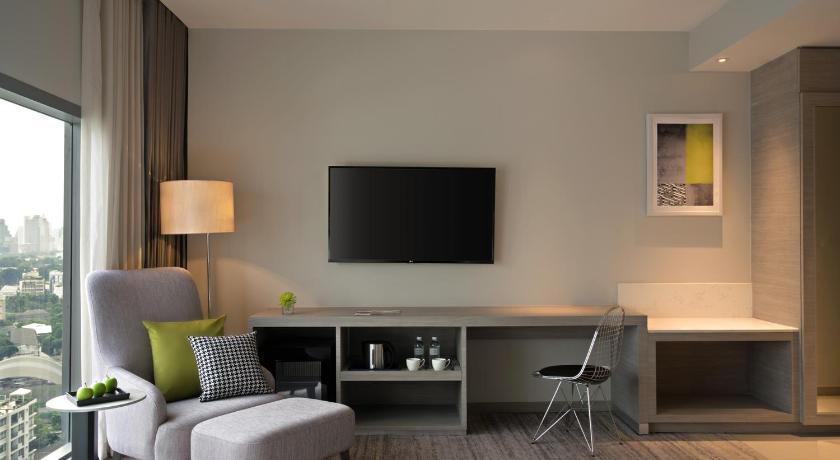 Image of Standard Twin (No Sofa Bed) 4