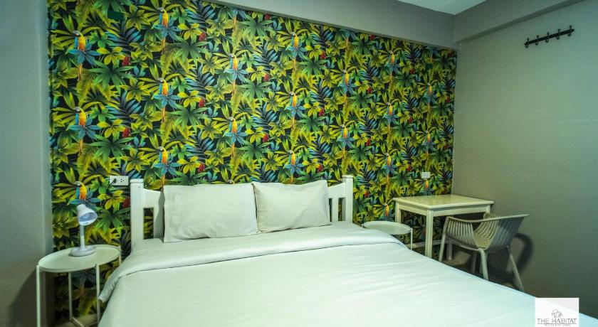 Image of Economy Double Room with Balcony 3