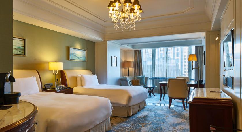 Image of Double Queen Deluxe Room 5