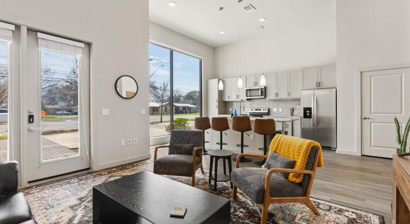 오스틴 (TX) Luxury Townhouse-Style Apartment 4성급 숙소 객실