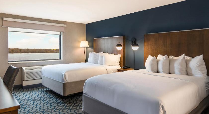 Niagara Falls (NY) Crowne Plaza Niagara Falls Ny Riverside By IHG 3-Star Hotel exterior