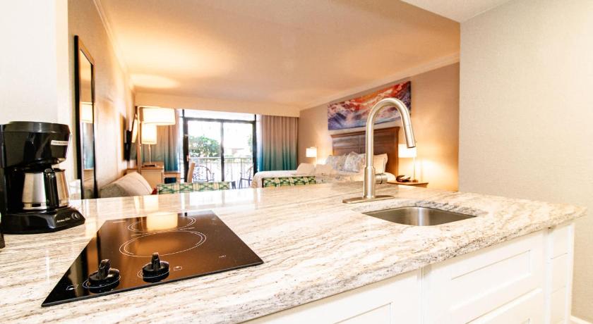 머틀 비치 (SC) Tropical Suite at Oceanfront Resort w Lazy River 숙소 레스토랑