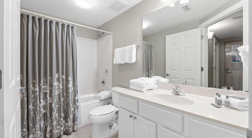 Image of Three-Bedroom Apartment with Ocean View 7