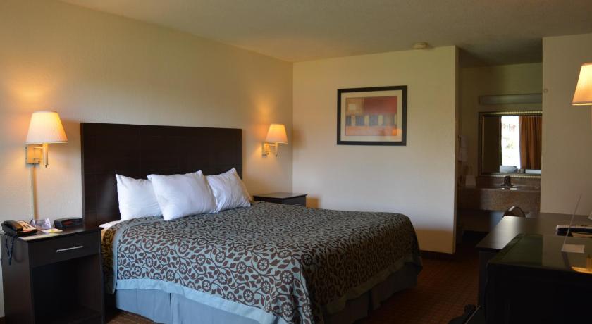 Days Inn by Wyndham Port Royal/near Parris Island