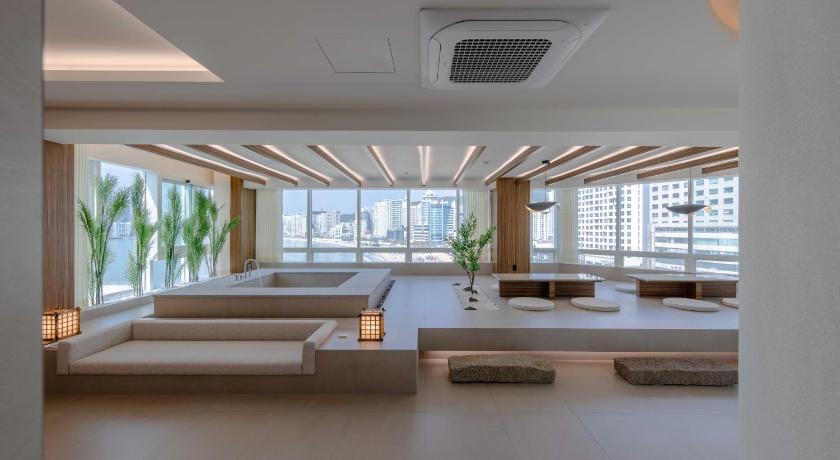 プサン Meomulda Ga Gwangan Poolvilla 5つ星 ゲストハウス スイート