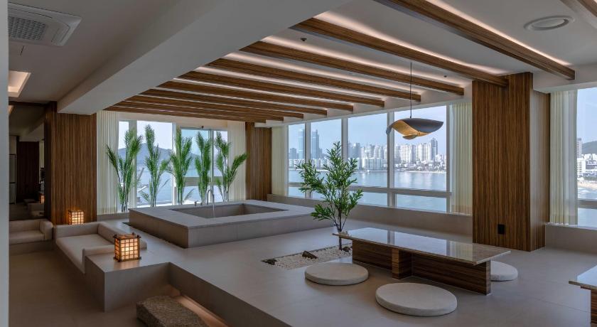 プサン Meomulda Ga Gwangan Poolvilla 5つ星 ゲストハウス レストラン