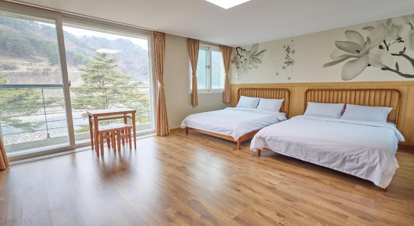 麟蹄 Manhae Maeul 1つ星 ホテル ロビー