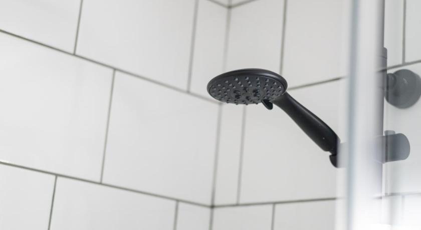 Image of Deluxe Double Room with Shower 4