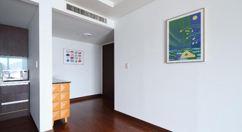 ポチョン Adonis Hotel 3つ星 ホテル レストラン