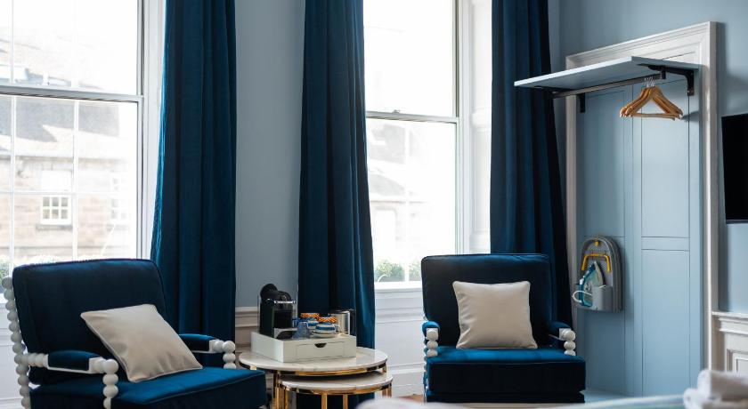 Image of Deluxe Double Room with Shower 0