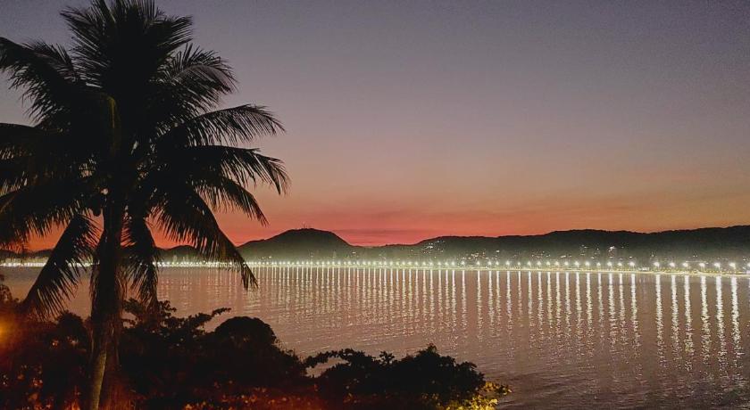 グアルジャ Casamar paraiso na praia com a vista do mar dos sonhos piscina e spa 4つ星 ゲストハウス 眺望